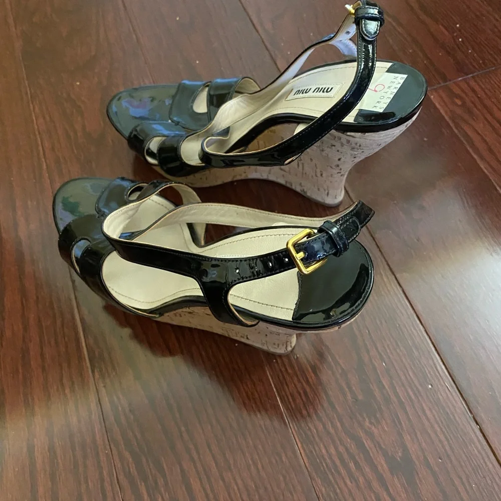 MUI MUI Black Patent Leather Wedge Cork Heel Sandals - Picture 12 of 14